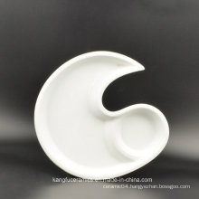 Fashionable Saucer Grid Moon Shape Ceramic Plate